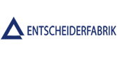 Zwei medizinische Fachkräfte besprechen Patientendaten auf einem Tablet
